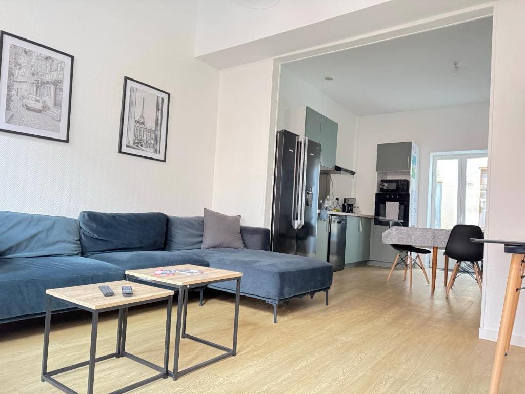 Les arts chambres 5 SDB privatif 2 eme etage — Vue 3