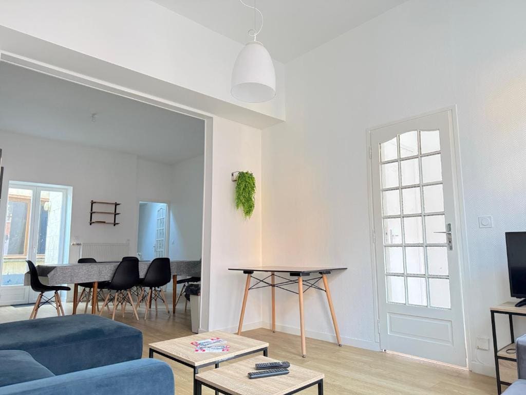 Les arts chambres 5 SDB privatif 2 eme etage — Vue 6