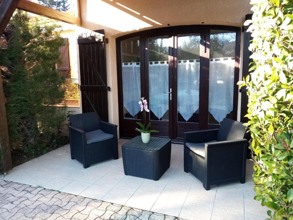 les chambres de Rocbaron - View 2