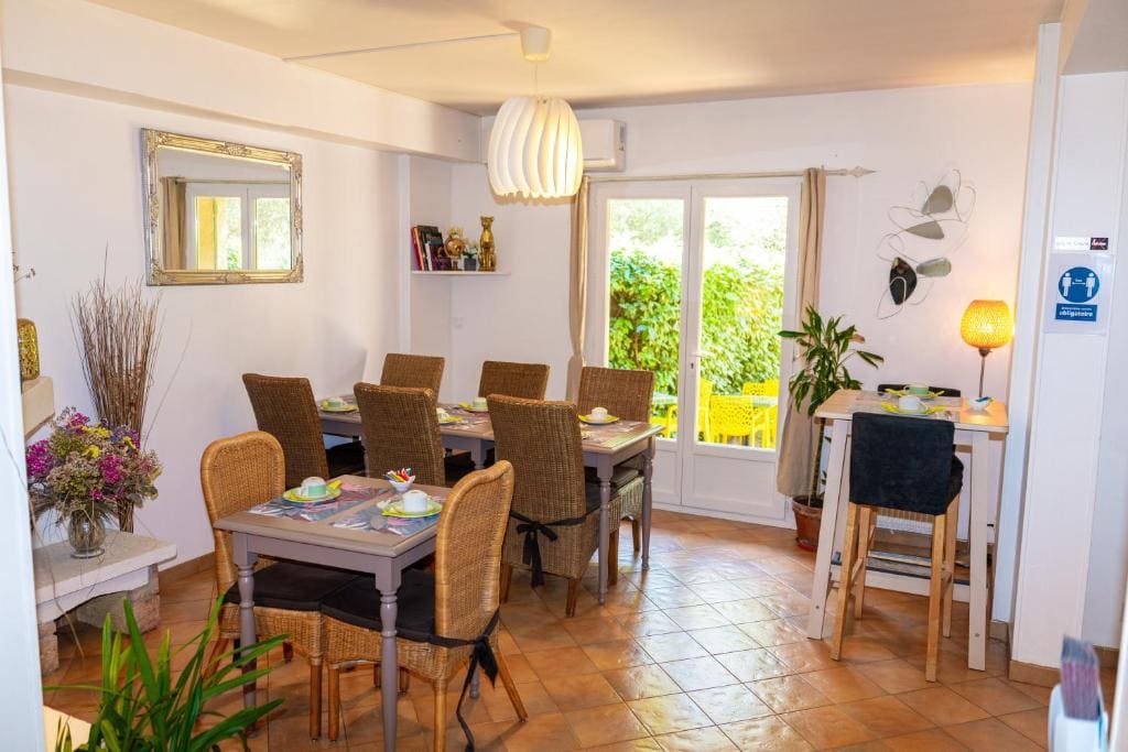 Hotel Les Oliviers - View 3