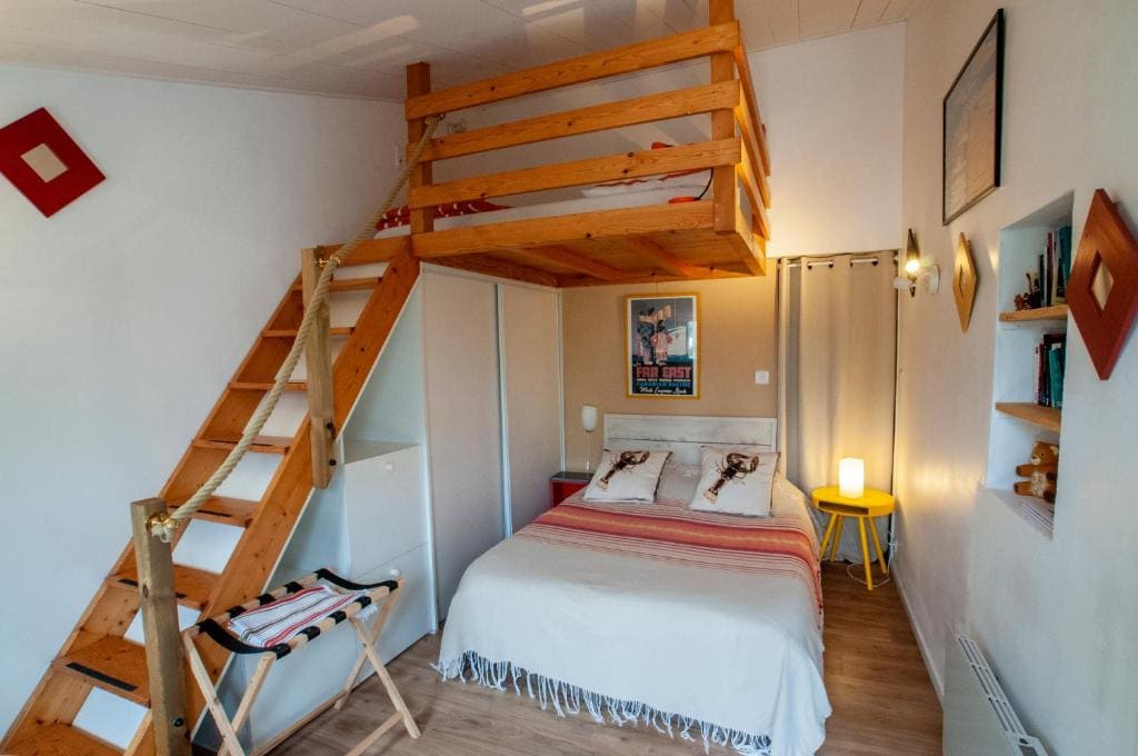 Les Yeux Bleus Bed & Breakfast - View 4