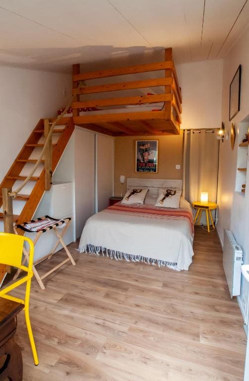 Les Yeux Bleus Bed & Breakfast - View 3