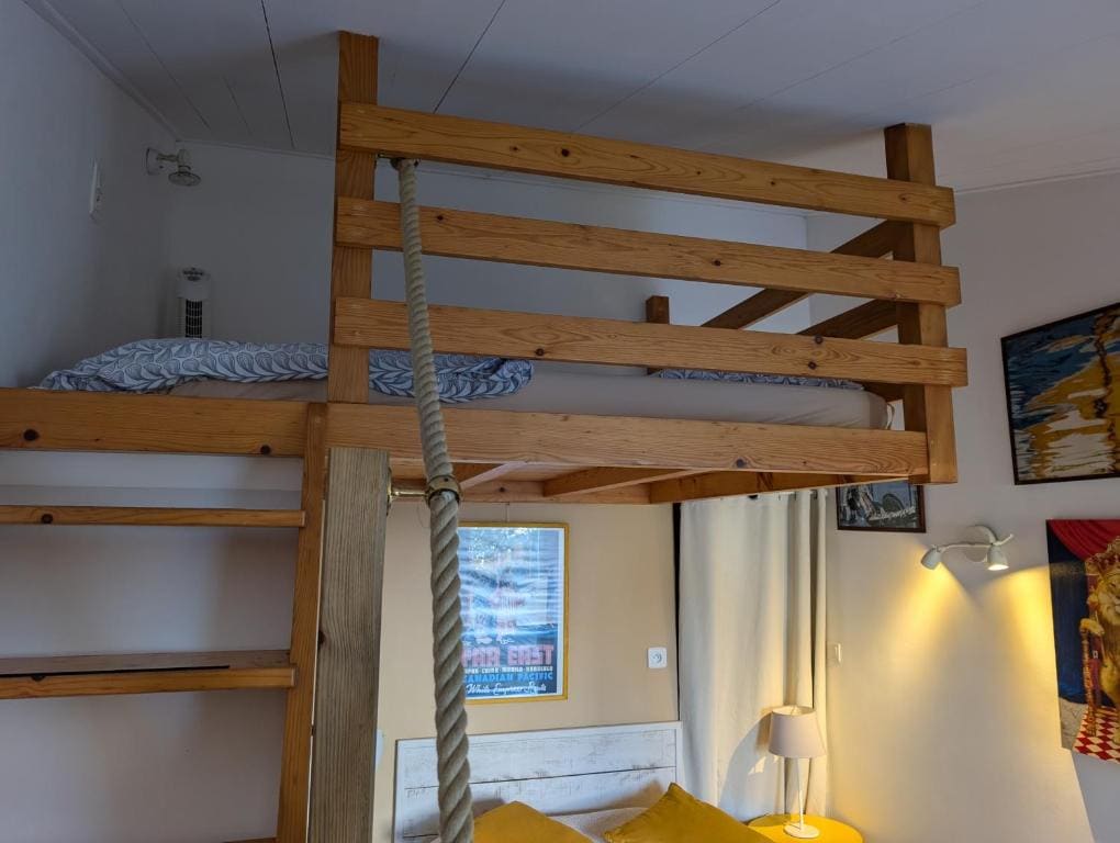 Les Yeux Bleus Bed & Breakfast - View 6