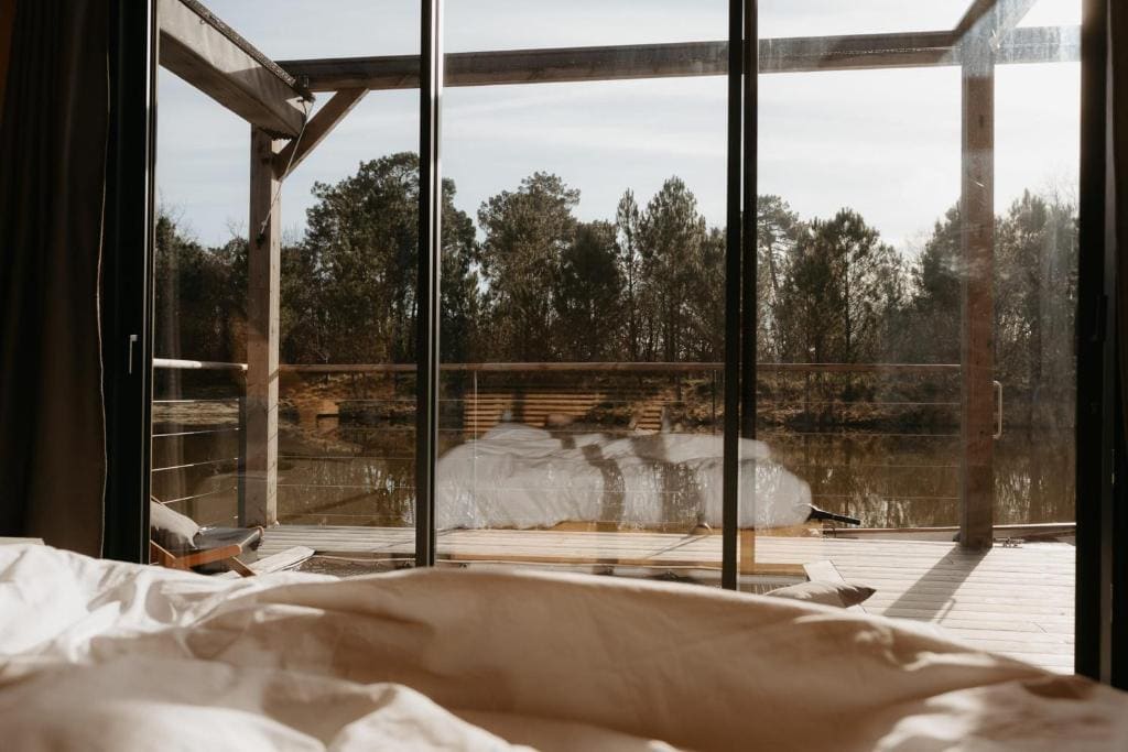 Lodge on the water in Dordogne - View 2