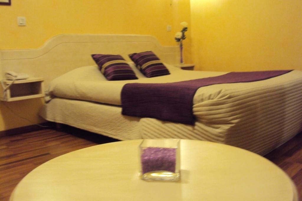 Logis Hôtel Les 3B - Vista 4