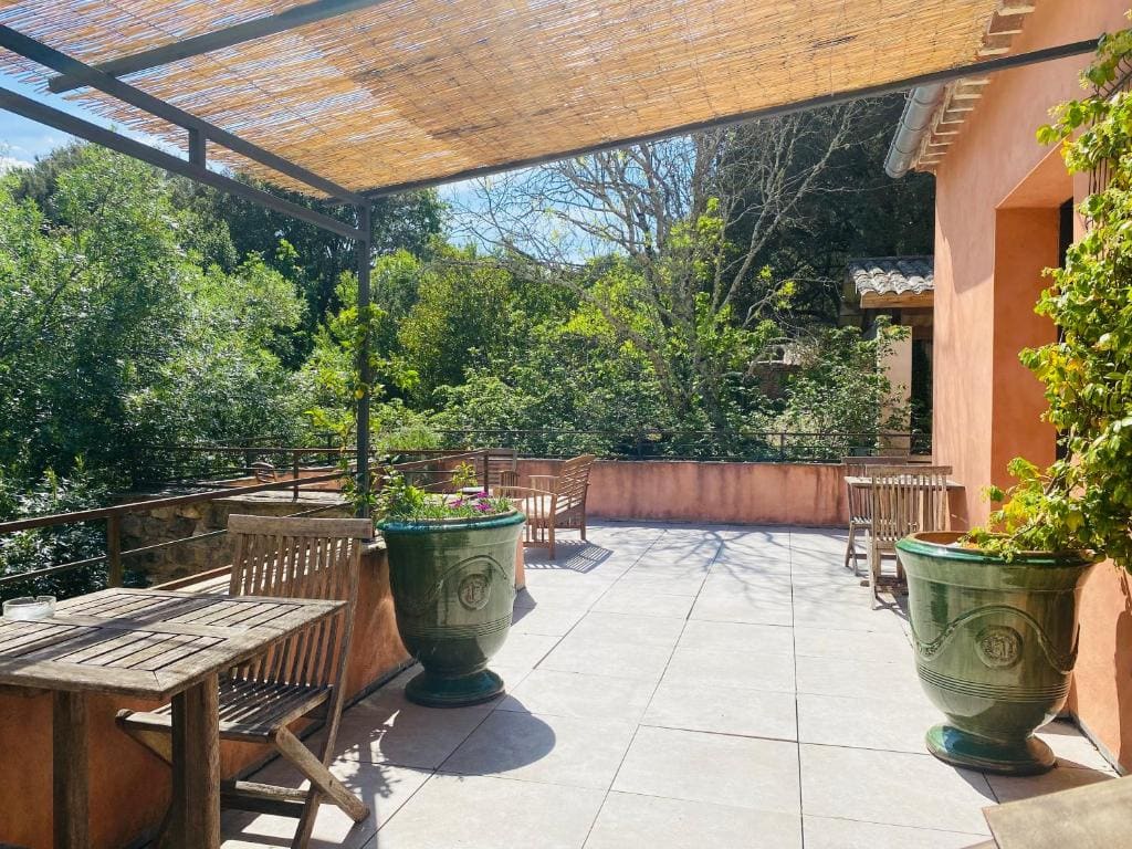 La Bartassade - Modern Independent Guesthouse - View 5