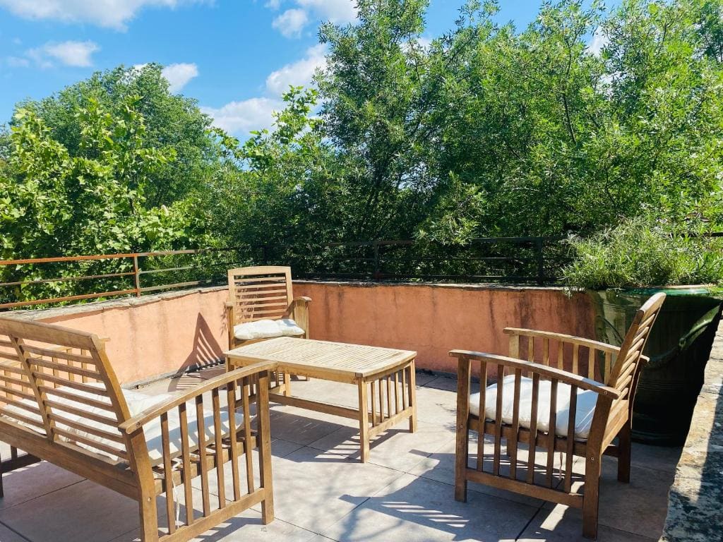 La Bartassade - Modern Independent Guesthouse - View 3