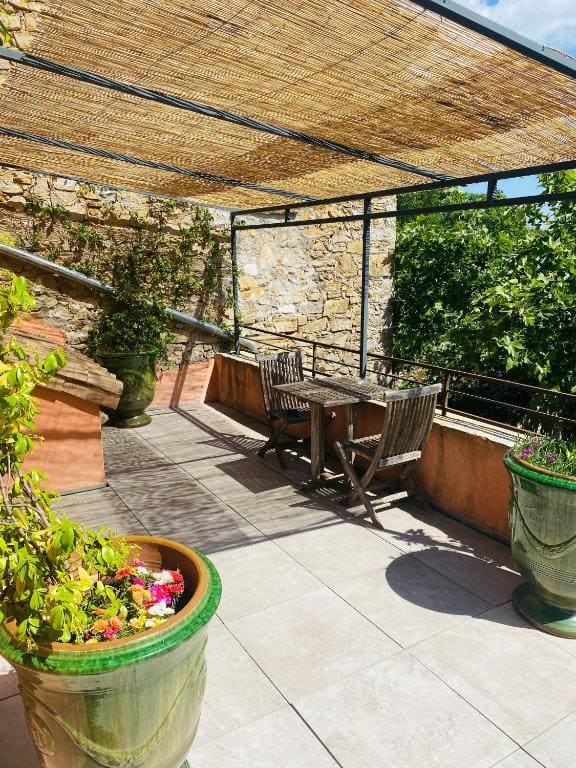 La Bartassade - Modern Independent Guesthouse - View 7