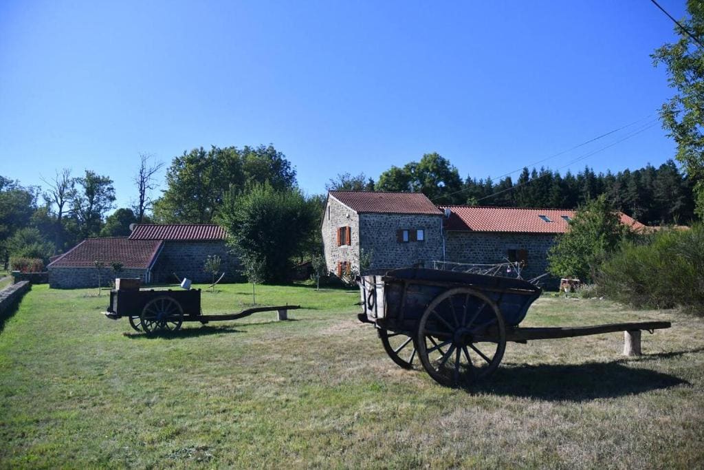 Maison d'hôte - Les Fayards - Main view