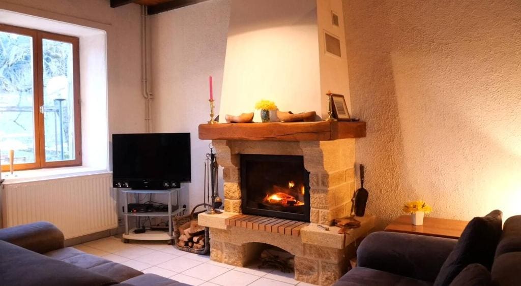 Maison d'hôte - Les Fayards - View 2