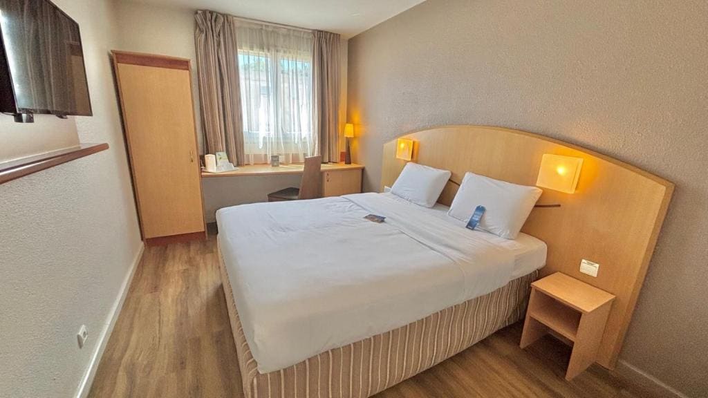 Kyriad Hotel Montpellier Centre Antigone - View 2