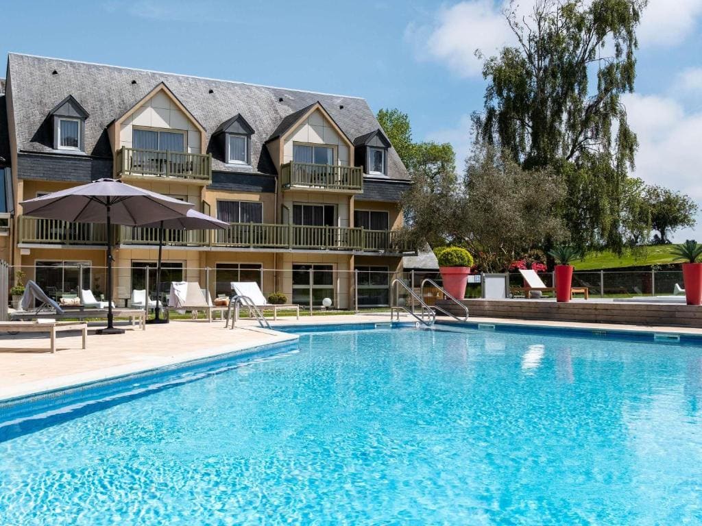 Mercure Omaha Beach Hotel - View 4