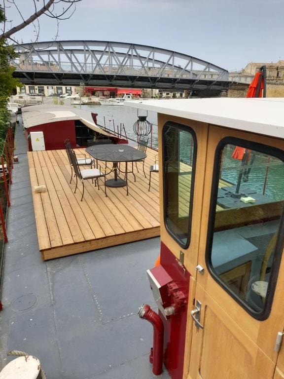 Péniche Chopine — Hauptbild