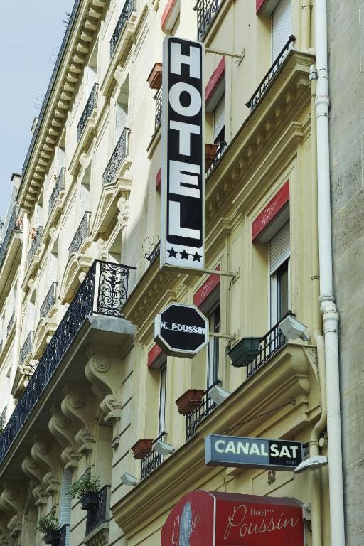 Hôtel Poussin - Main view