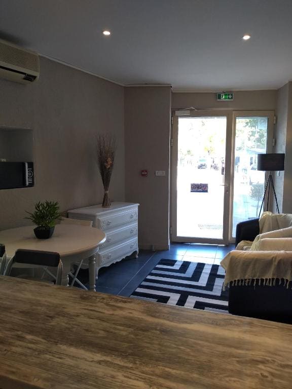Hotel renaissance martigues - View 3