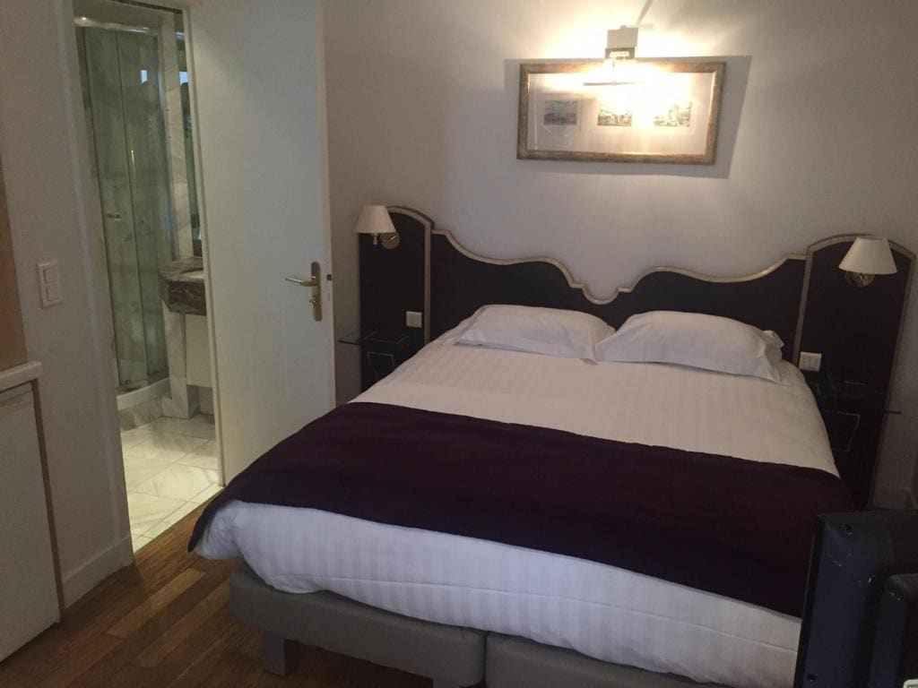 Hotel Suites Unic Renoir Saint-Germain - View 7
