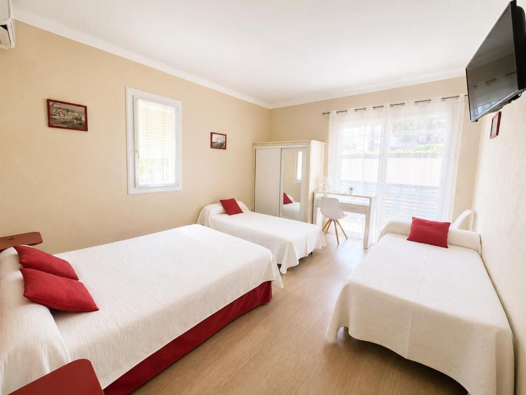 Hôtel Saint Jacques - View 3