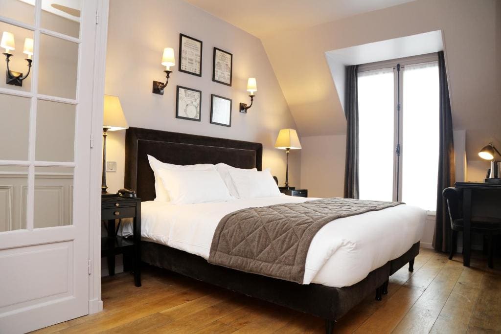 Hotel Saint-Louis Pigalle - View 2