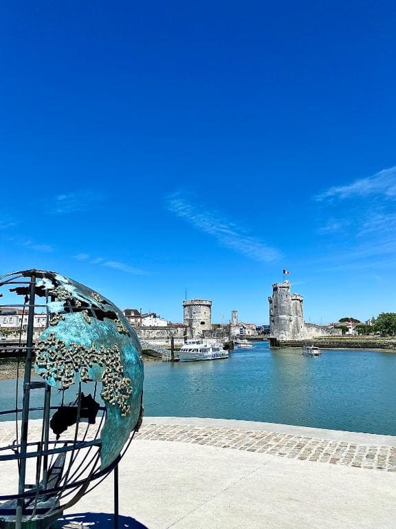 Expérience maritime sur un voilier à La Rochelle - View 6