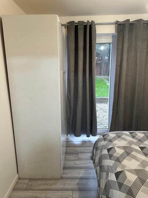The Peacock House 7 mins from Luton airport - Tampilan 3