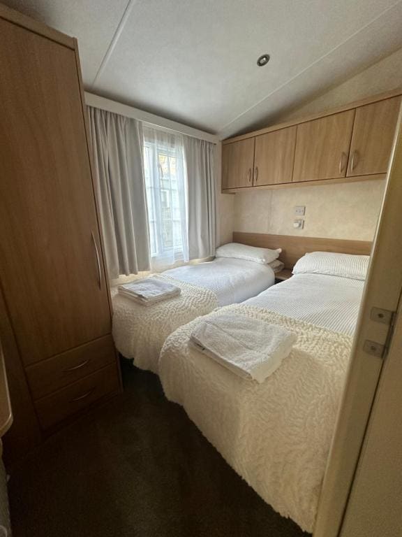 56 Main Park Caravan Hire Lillardsedge Holiday Park Jedburgh - View 6