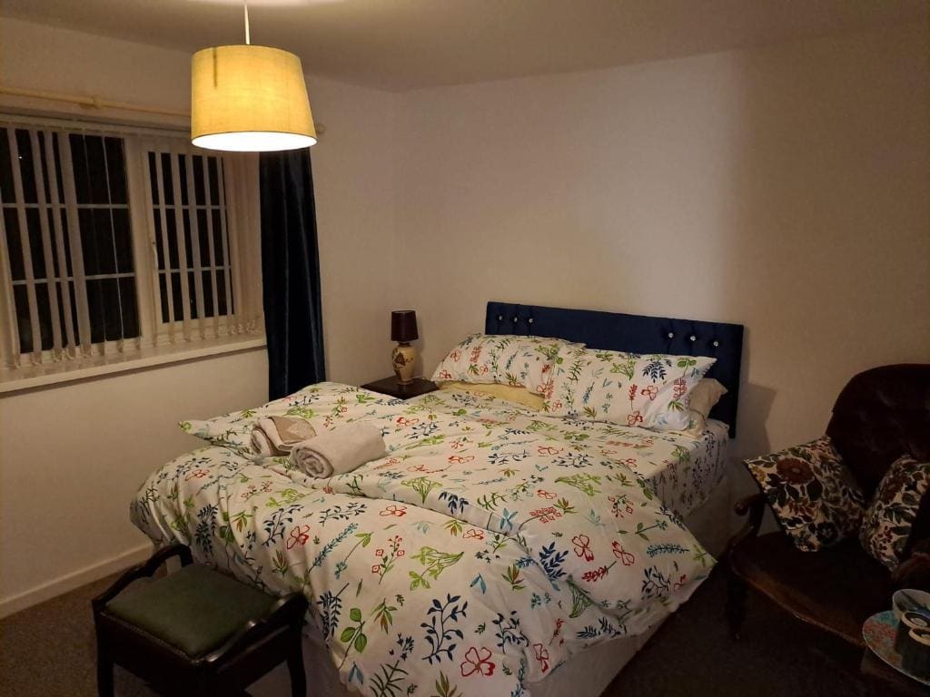 Double rooms available, near Safari Park & Hospital - View 4