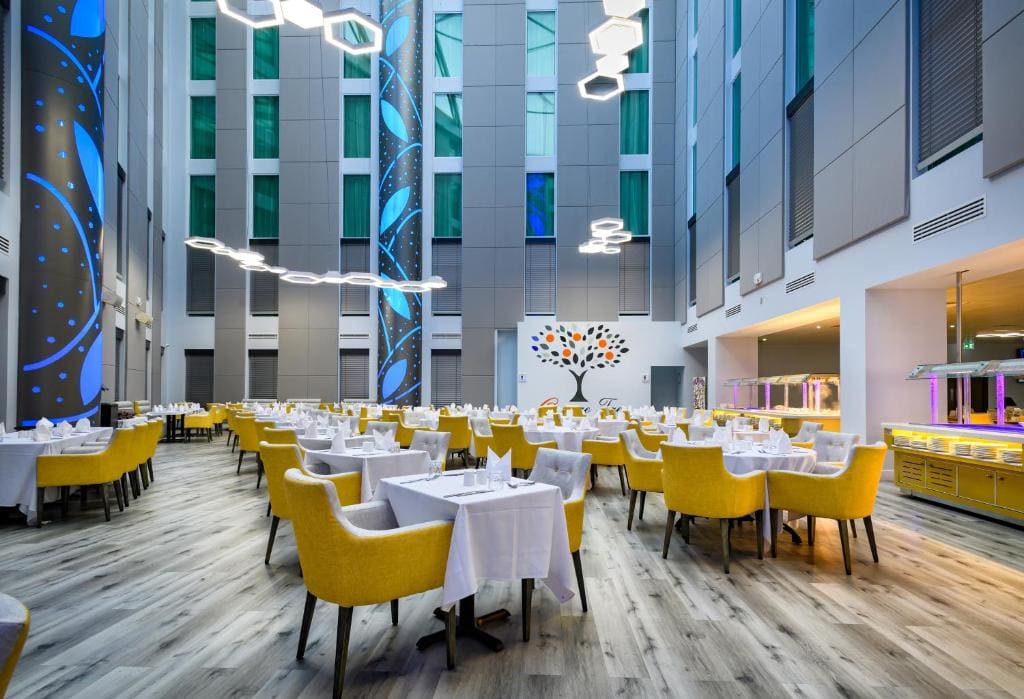 Atrium Hotel Heathrow - View 3