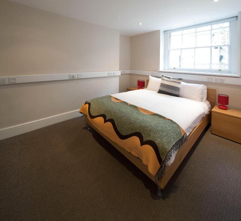 B&B Belgravia - View 4