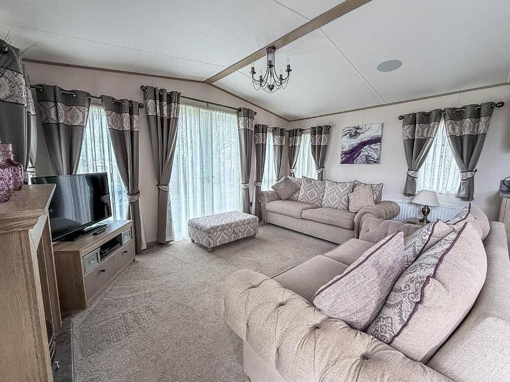 Beautiful Lodge At Manor Park In Hunstanton Ref 23018K - View 5
