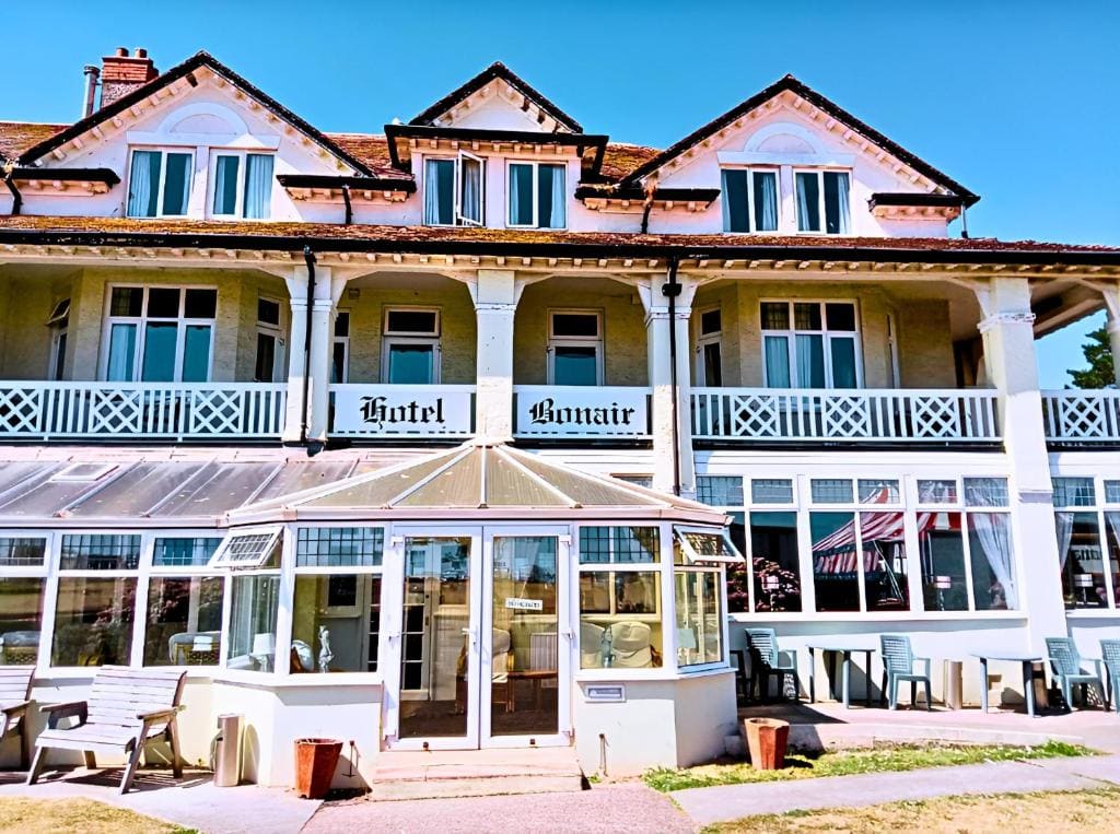 Bonair Hotel - Main view