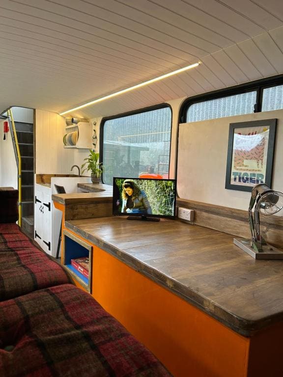 Bracken Barns Glamping & Massage - View 4