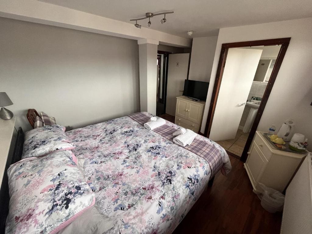 Breeze Guest House - Main view