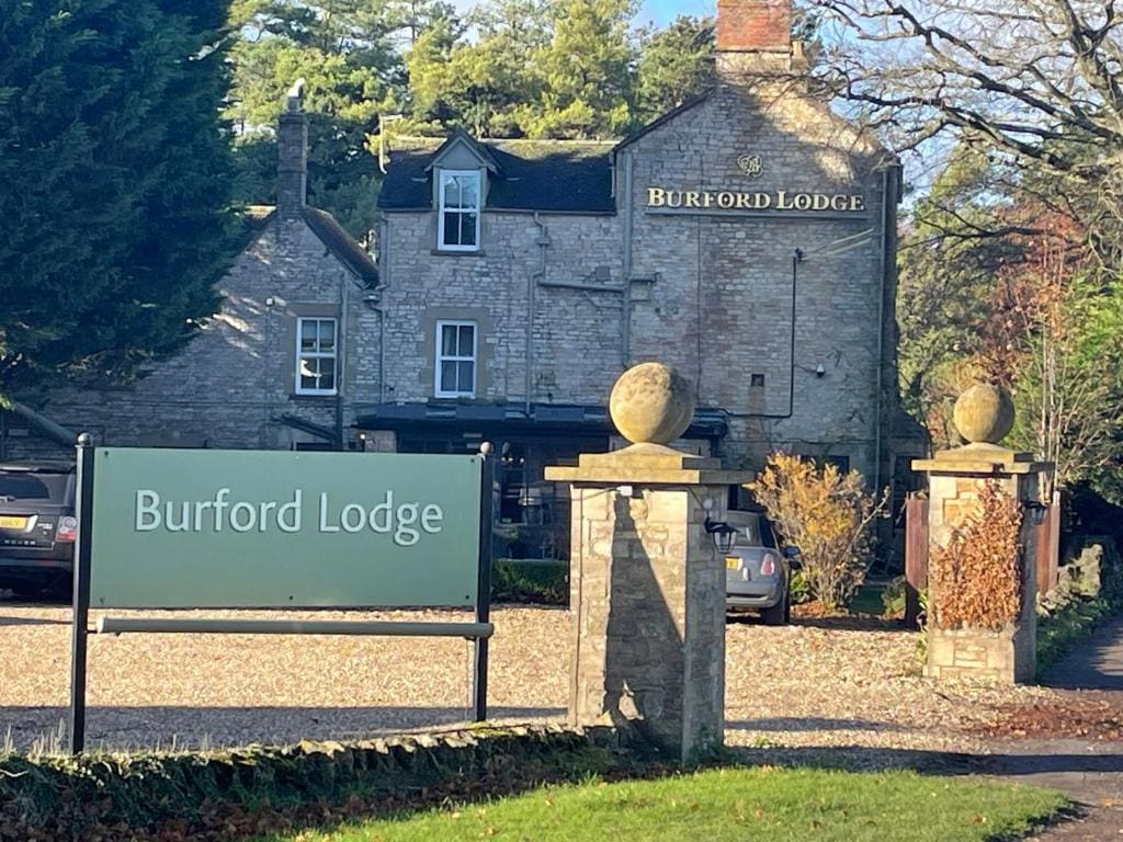Burford Lodge - Adults only - View 4