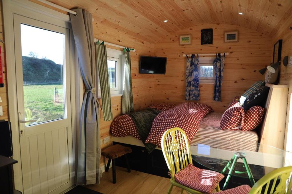 Burnside of Ae Glamping Shepherd's Hut - View 6