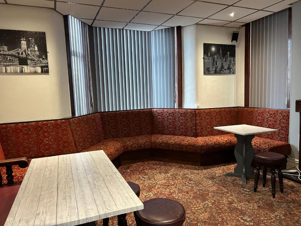 Cadeby Lodge - View 3