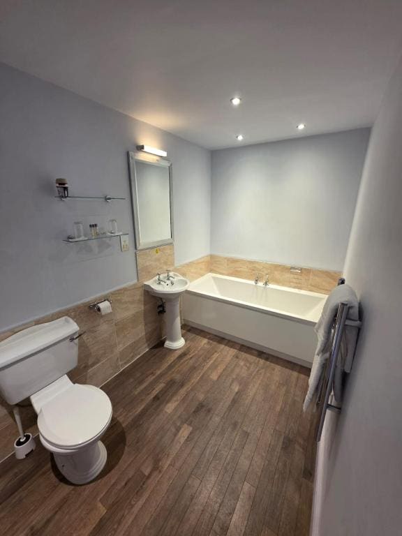 Castle Hotel Tamworth - View 3