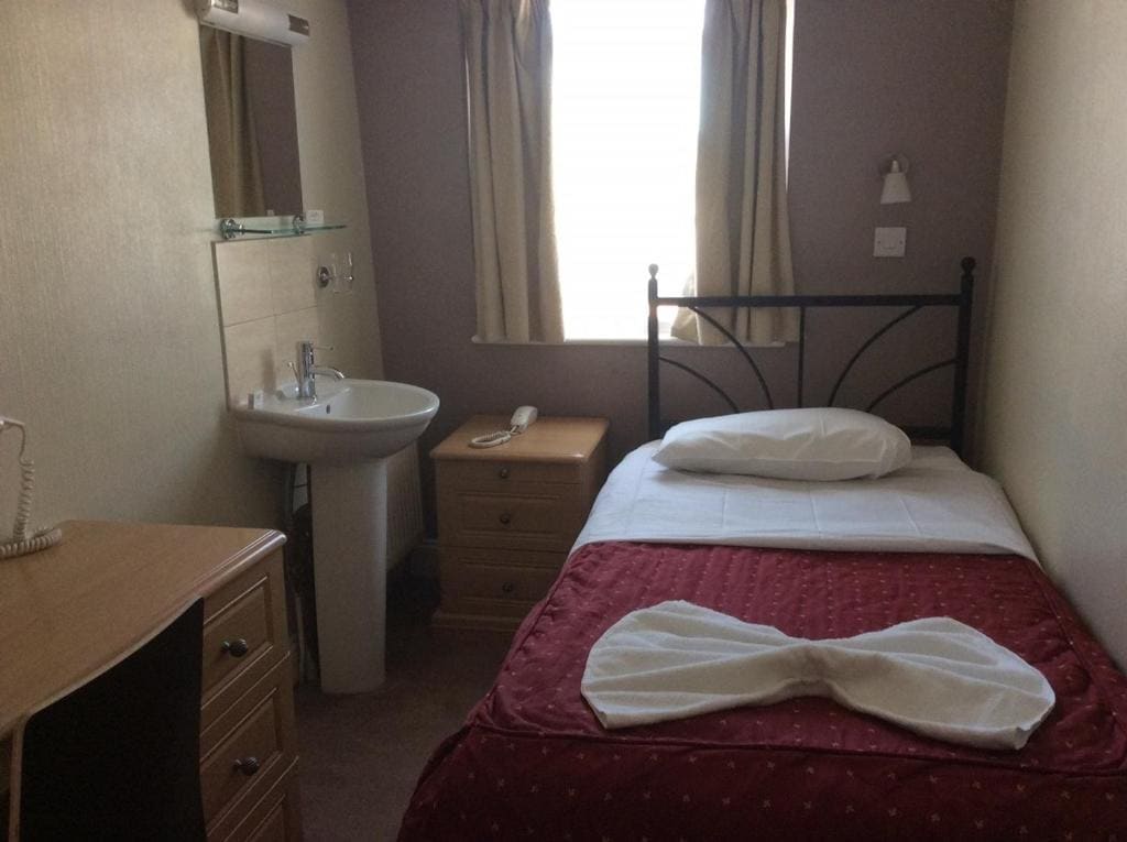 Central Hotel - View 6
