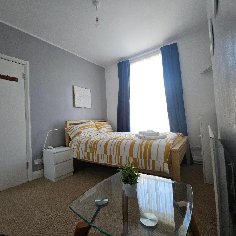 Central London Stay for 3 - View 6