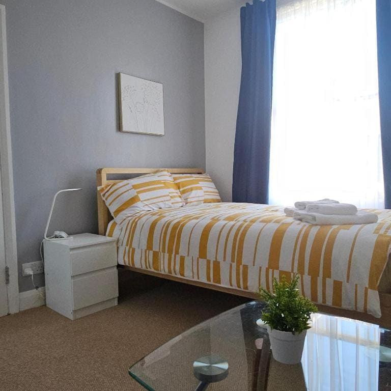 Central London Stay for 3 - View 4