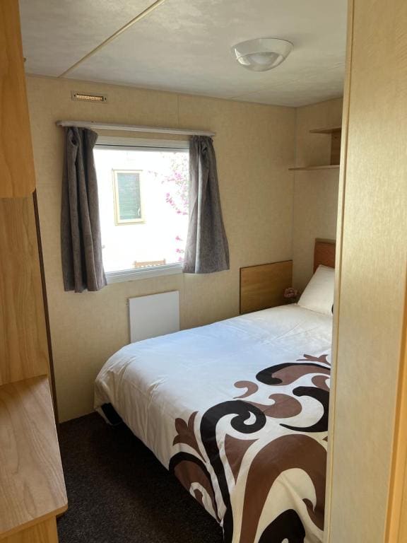 Chris’s caravan - View 2