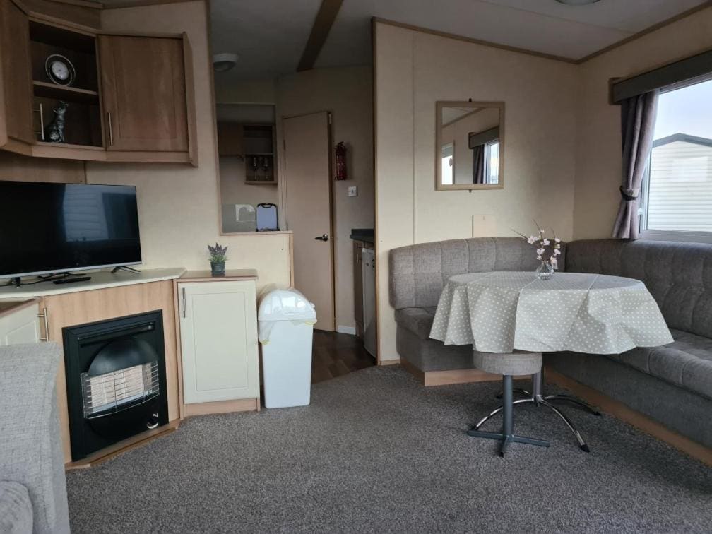 Chris’s caravan - View 4