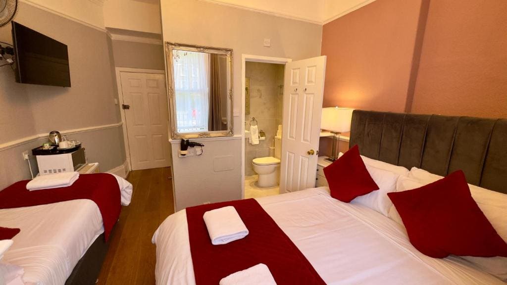 Classic Hyde Park Hotel - View 2