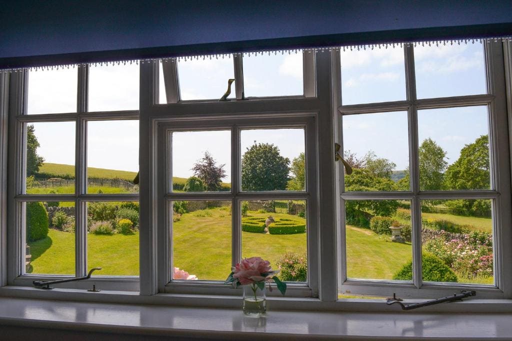 Colly Farm - View 6