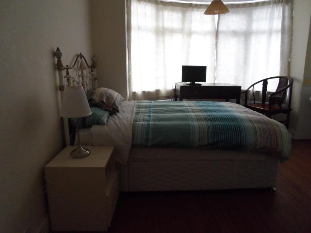 Compton Guest House - View 4