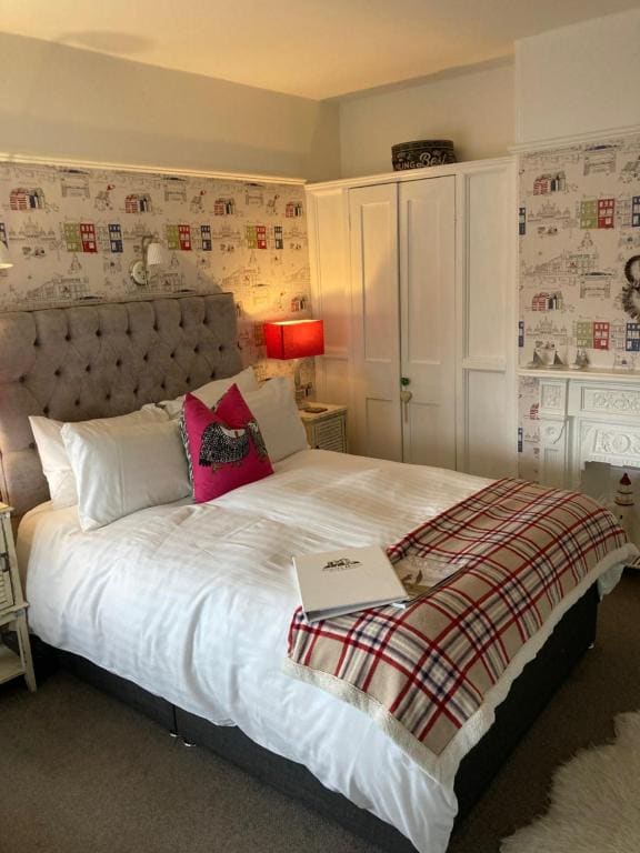 Corner House Bed & Breakfast - View 7