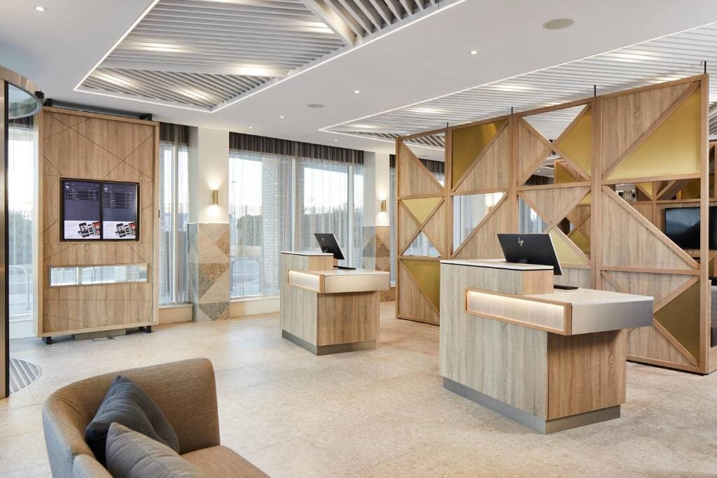 Courtyard by Marriott London City Airport - View 5