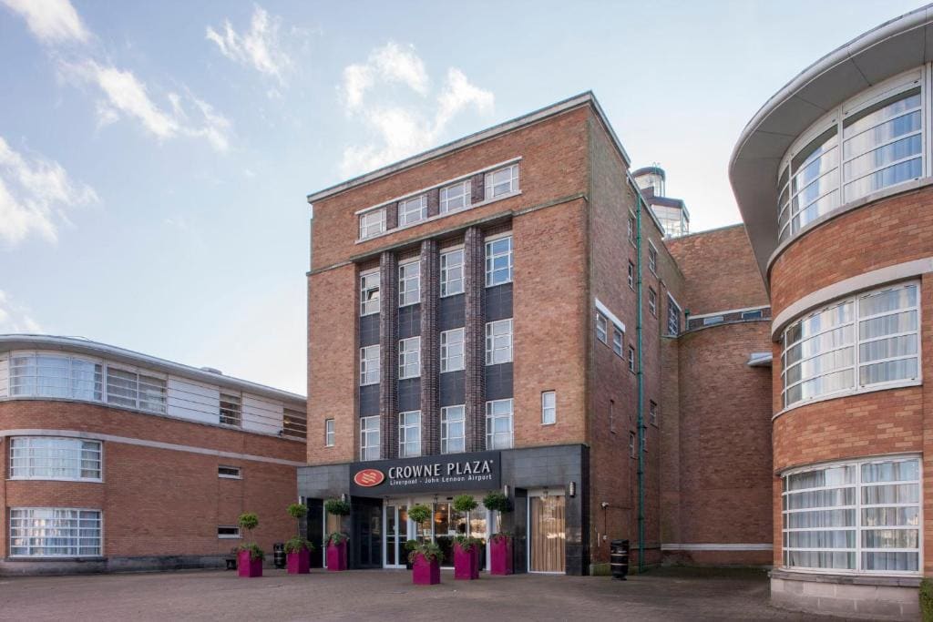Crowne Plaza Liverpool - John Lennon Airport by IHG - Main view