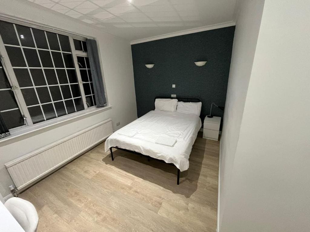 White Rose Hotel & Restaurant - Leeds - View 2