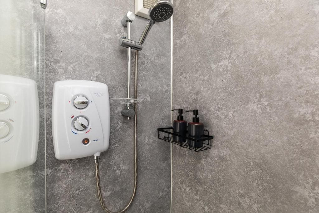 Dove Court Travel Lodge 3 - First Floor Ensuite - Foto 7