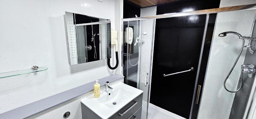 Duddingston Guest House - Rooms Only - View 2